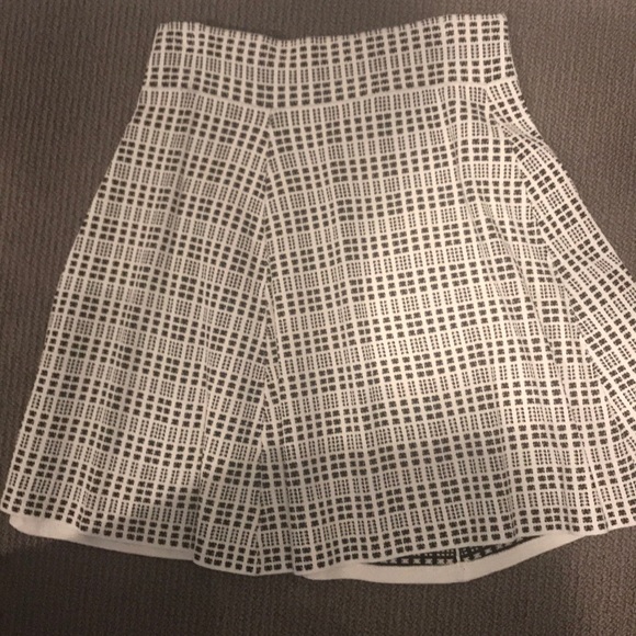 Theory skirt size 1P - Picture 3 of 5